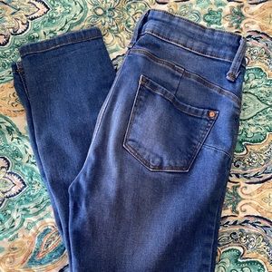 No Bo High Rise Sculptin Pants